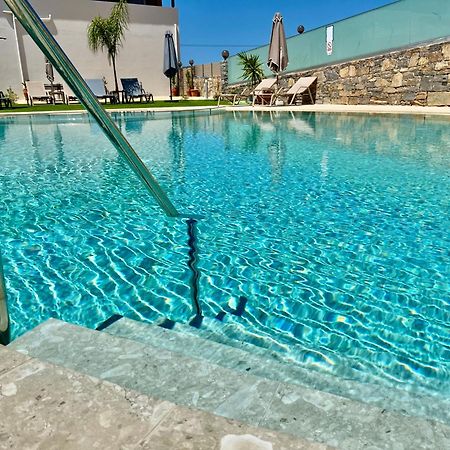 Modern Family Apartment Ewa With Pool, Dining Area On Crete Coast Stavromenos Luaran gambar