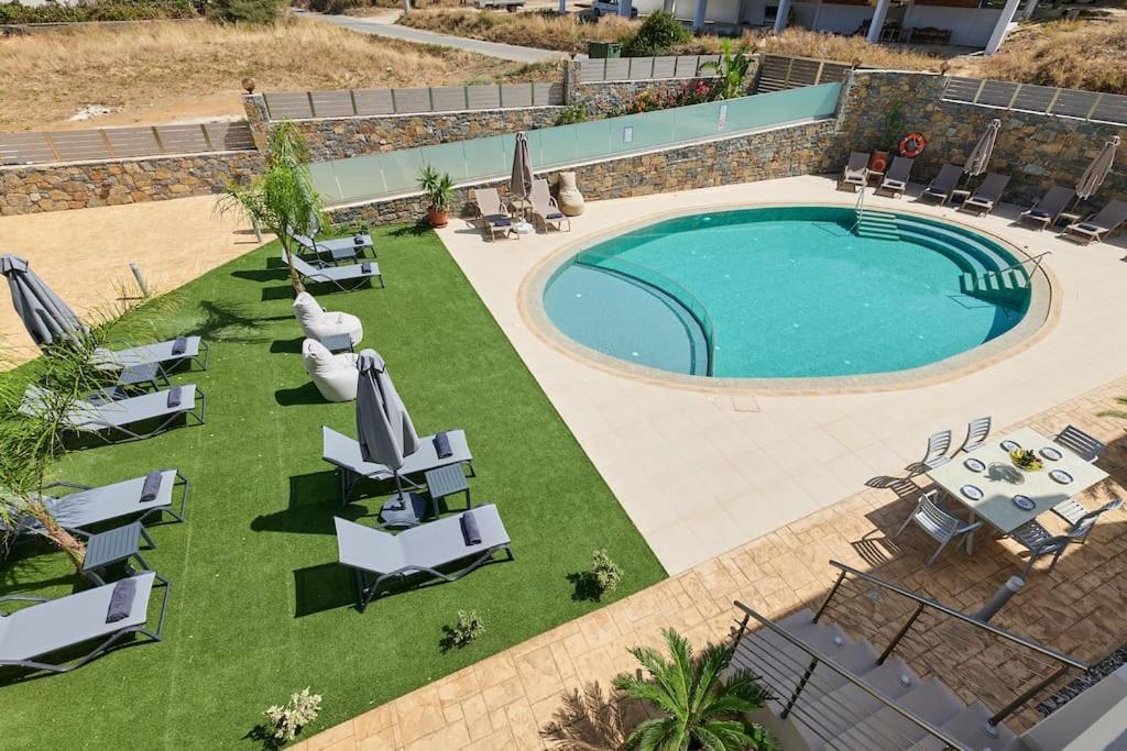 Modern Family Apartment Ewa With Pool, Dining Area On Crete Coast Stavromenos Luaran gambar