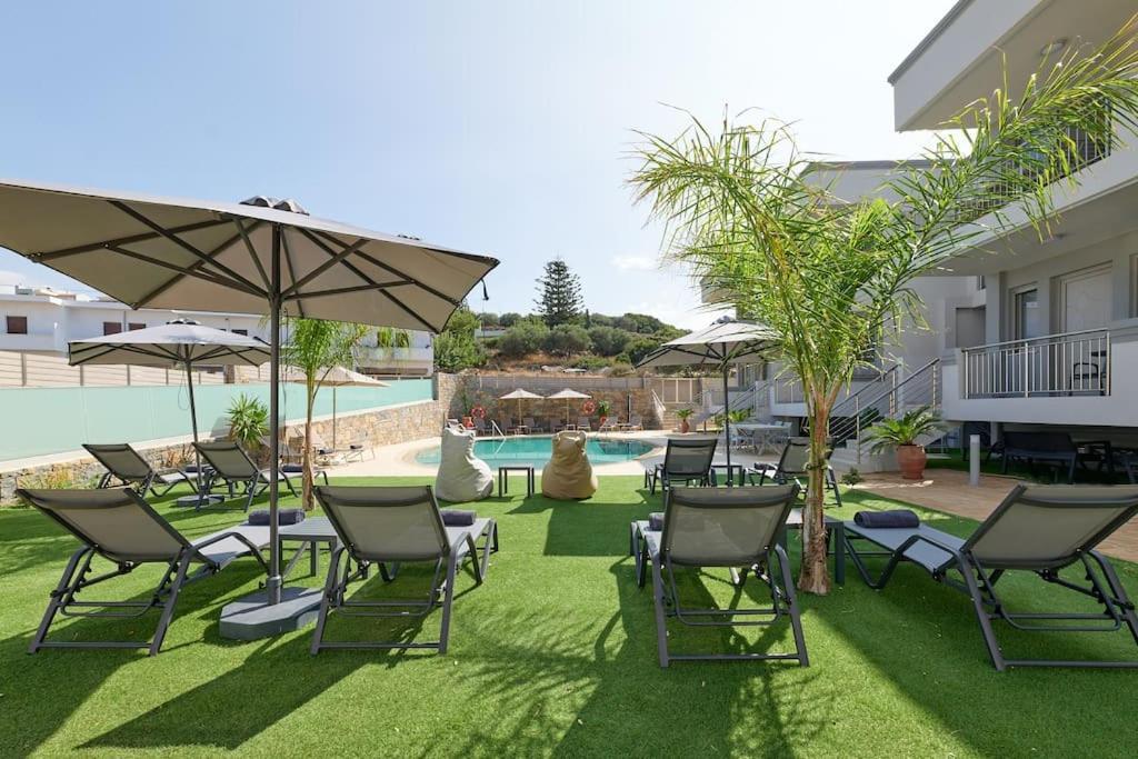 Modern Family Apartment Ewa With Pool, Dining Area On Crete Coast Stavromenos Luaran gambar