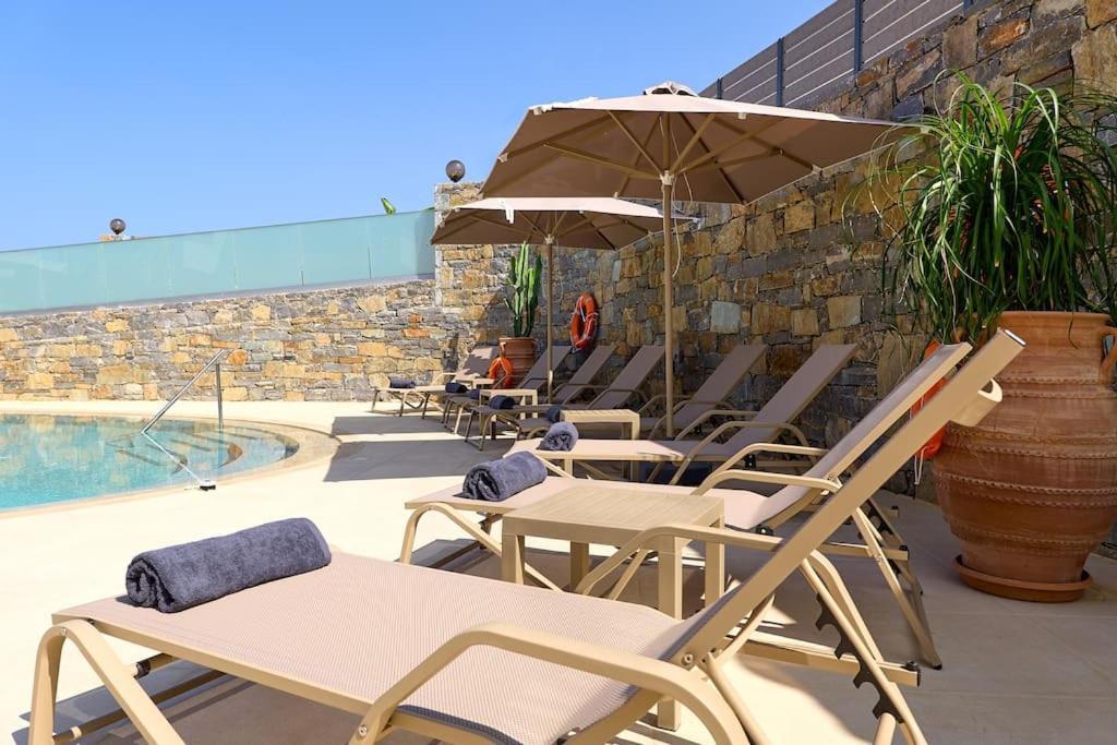 Modern Family Apartment Ewa With Pool, Dining Area On Crete Coast Stavromenos Luaran gambar