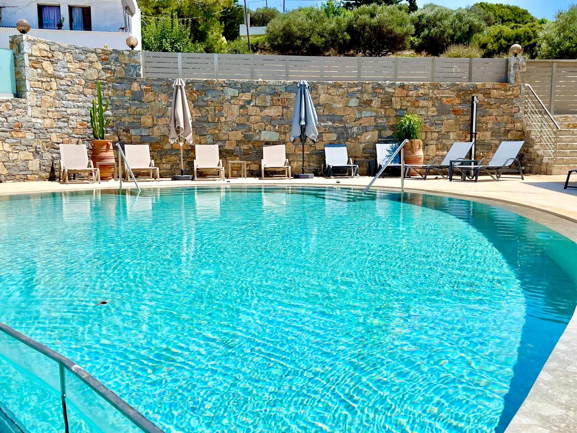 Modern Family Apartment Ewa With Pool, Dining Area On Crete Coast Stavromenos Luaran gambar